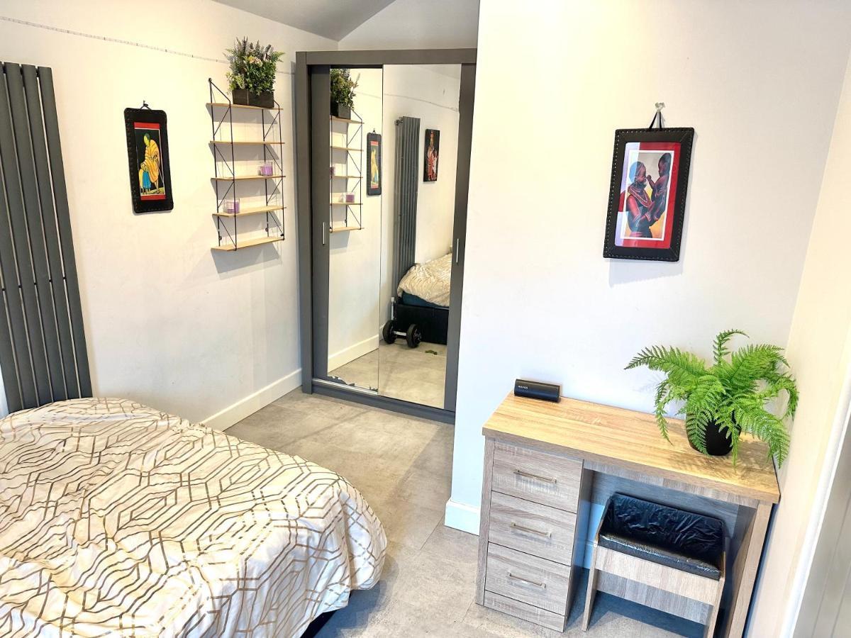 The North Stay Guest Suite Hardingstone Екстериор снимка